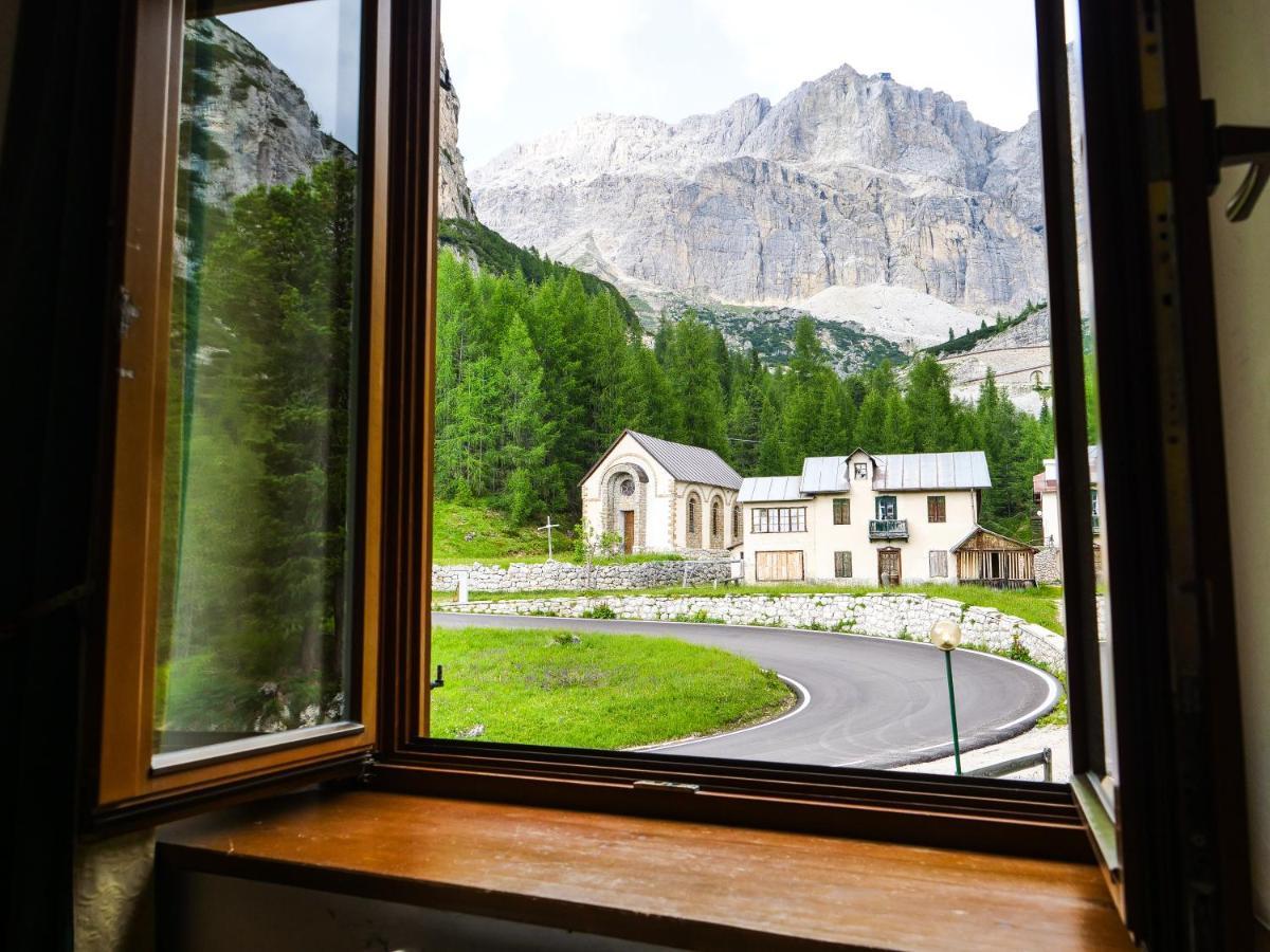 Hotel Al Sasso Di Stria Andraz Exterior photo