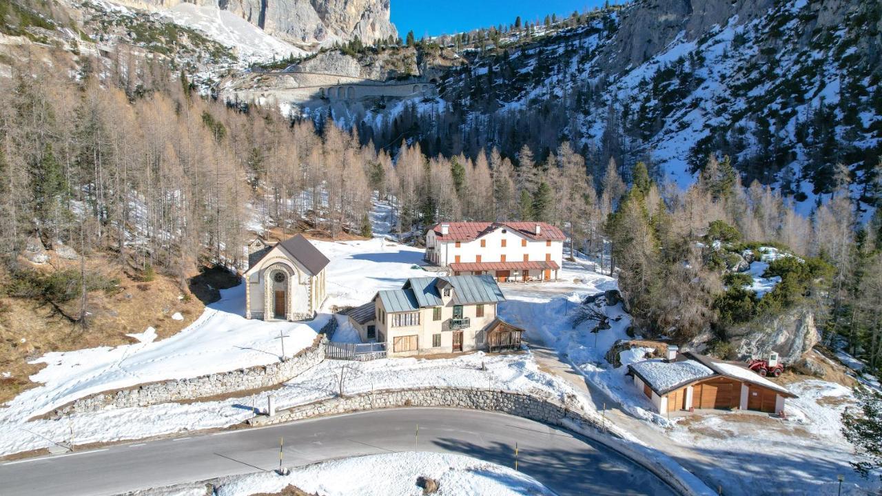 Hotel Al Sasso Di Stria Andraz Exterior photo
