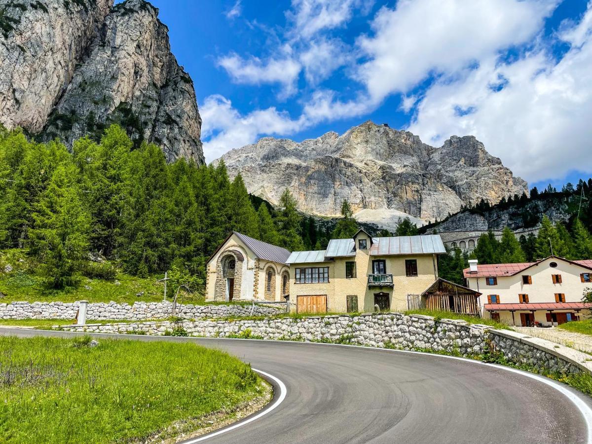 Hotel Al Sasso Di Stria Andraz Exterior photo